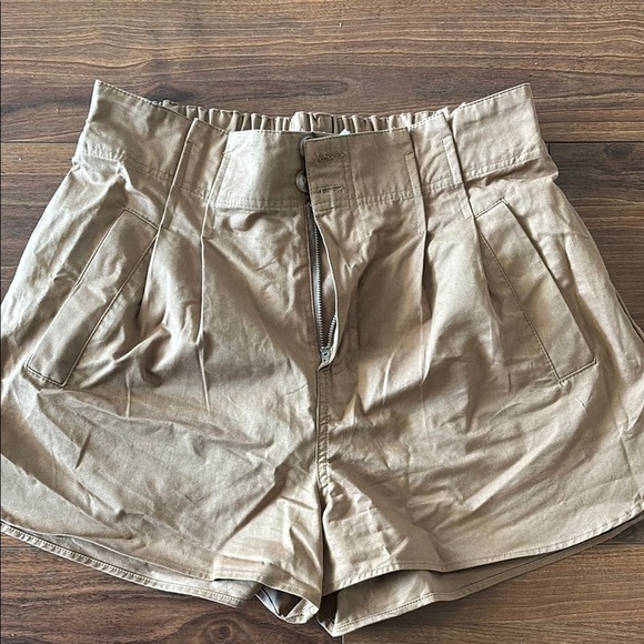 Women's Shorts - Picture 2 of 8